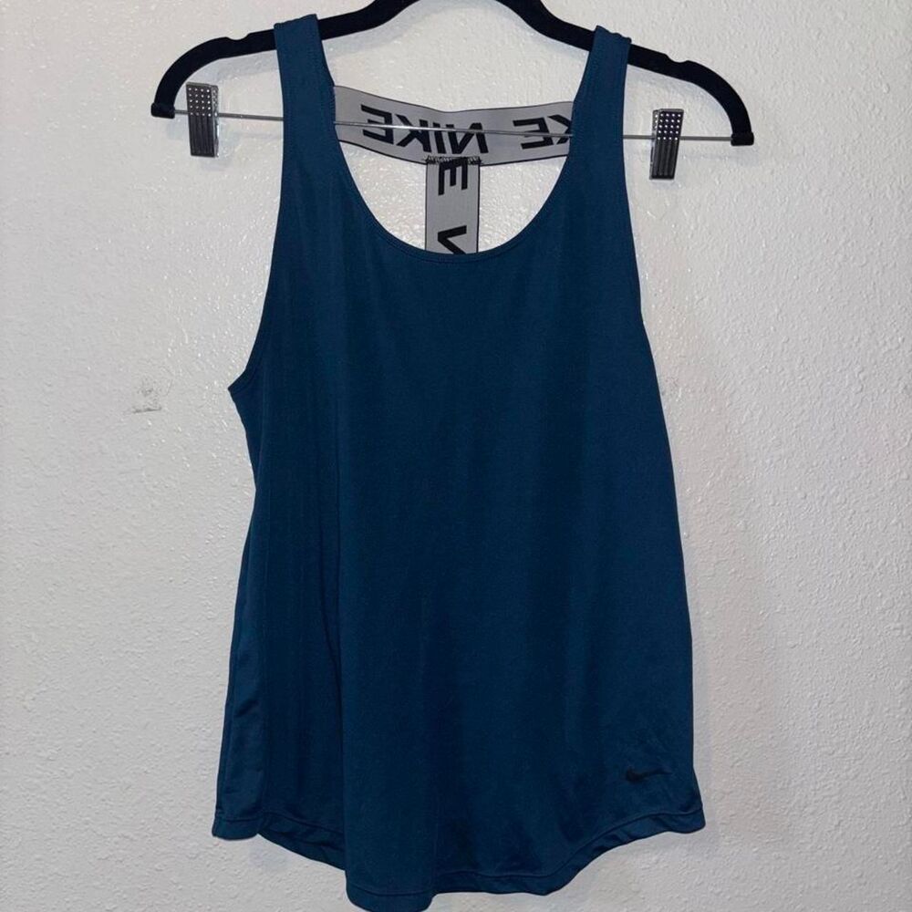 Nike Women's Blue and Navy Vest